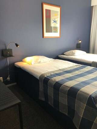 Отель Hotelli Forum - Turku Турку Улучшенный двухместный номер с 2 отдельными кроватями-10